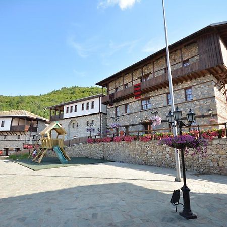 Macedonian Village Hotel & Resort Skopje Extérieur photo