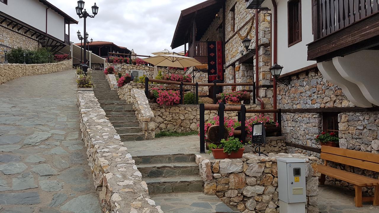 Macedonian Village Hotel & Resort Skopje Extérieur photo