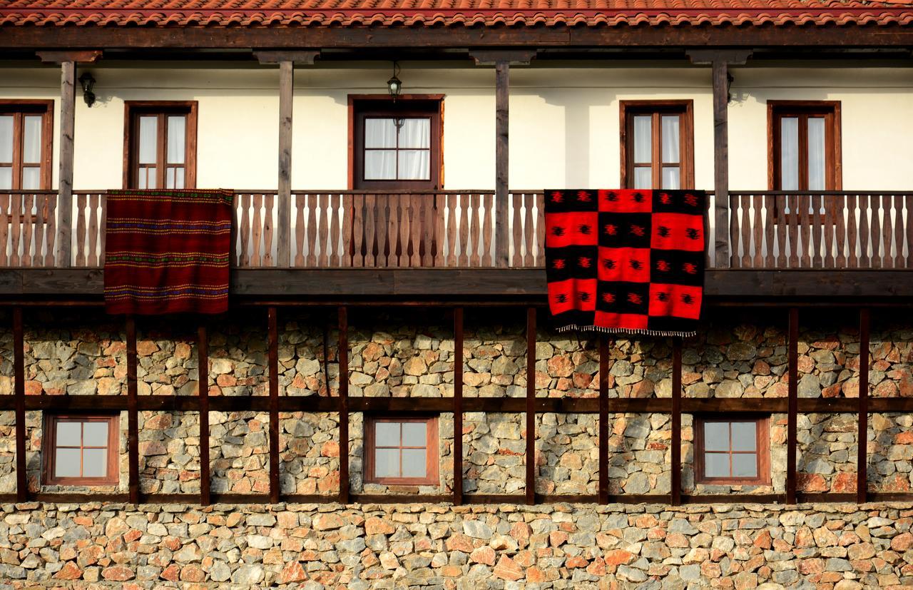 Macedonian Village Hotel & Resort Skopje Extérieur photo