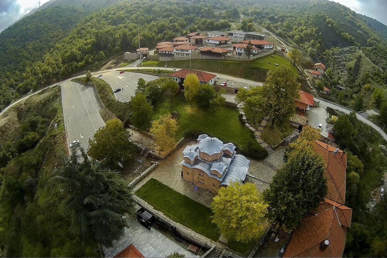 Macedonian Village Hotel & Resort Skopje Extérieur photo