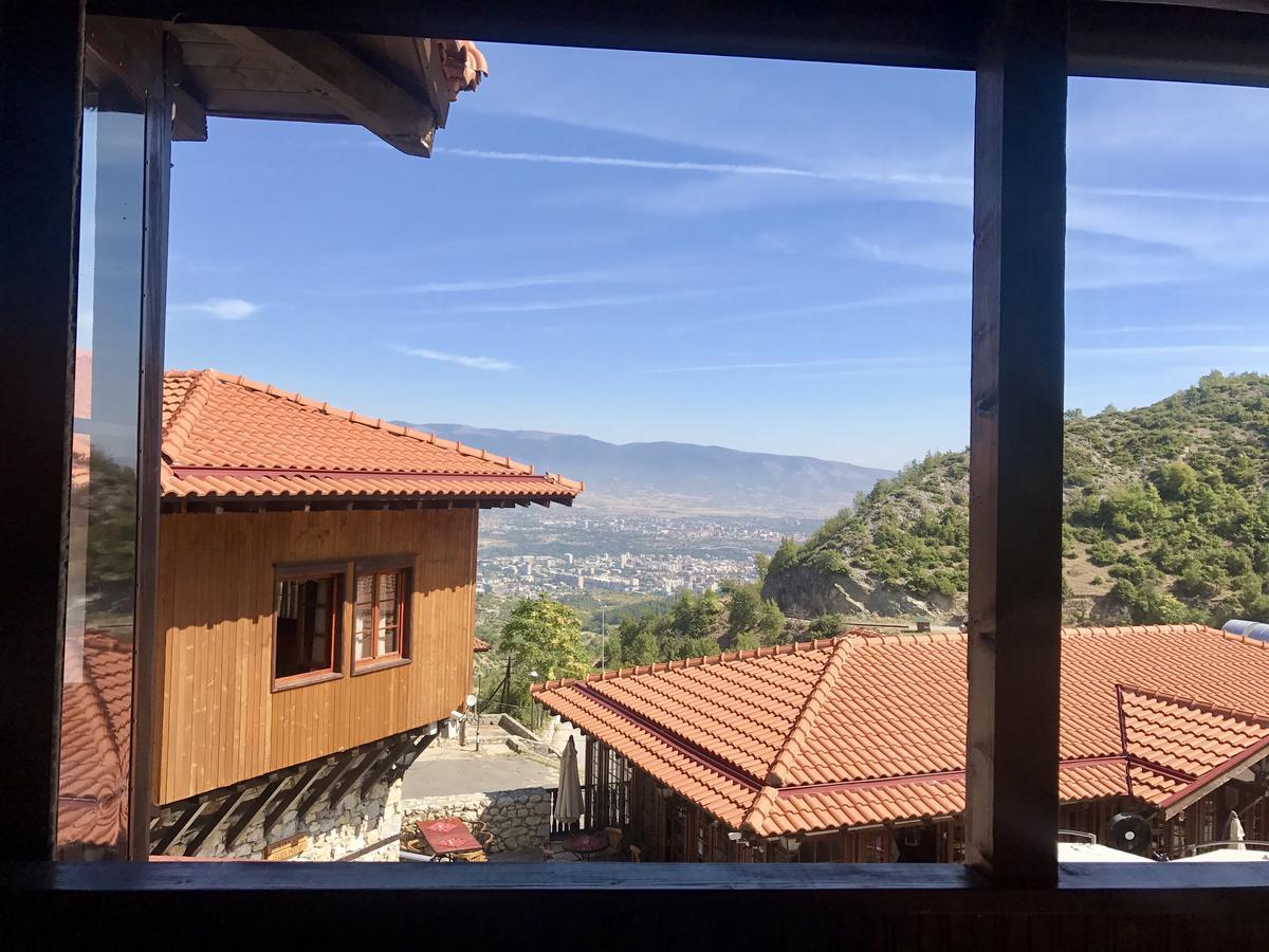 Macedonian Village Hotel & Resort Skopje Extérieur photo